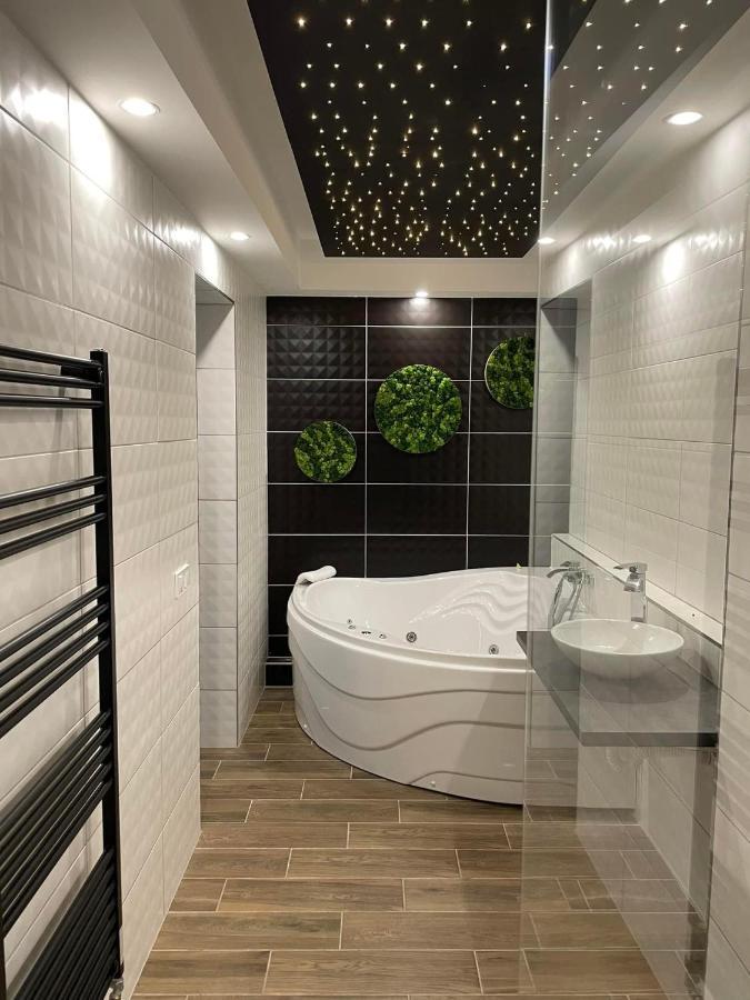 Karos Night Sky Apartment Zalakaros Bagian luar foto