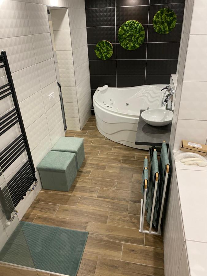 Karos Night Sky Apartment Zalakaros Bagian luar foto